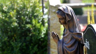 九游下载中心-世界击剑大奖赛中国队包揽女子团体金银，世界击剑冠军