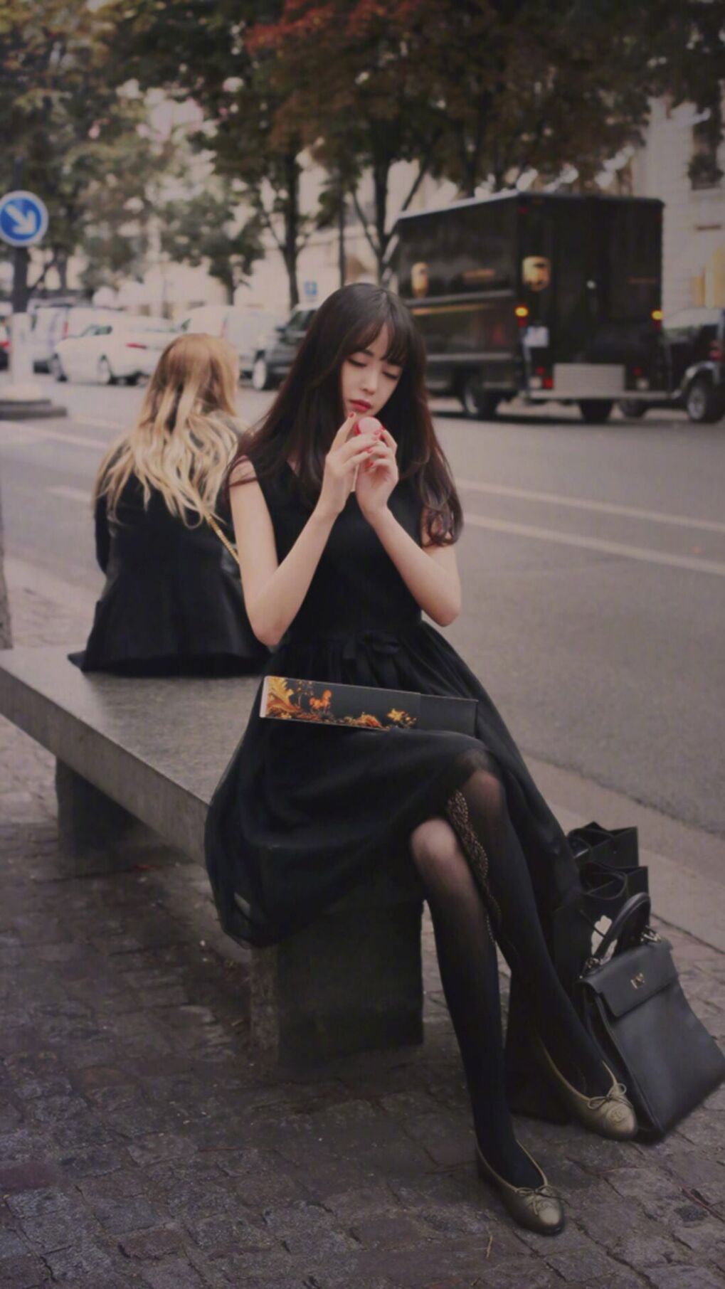 九游娱乐官网 (jiuyou)-“高新体育中心羽毛球赛：选手精准击球，精彩纷呈”