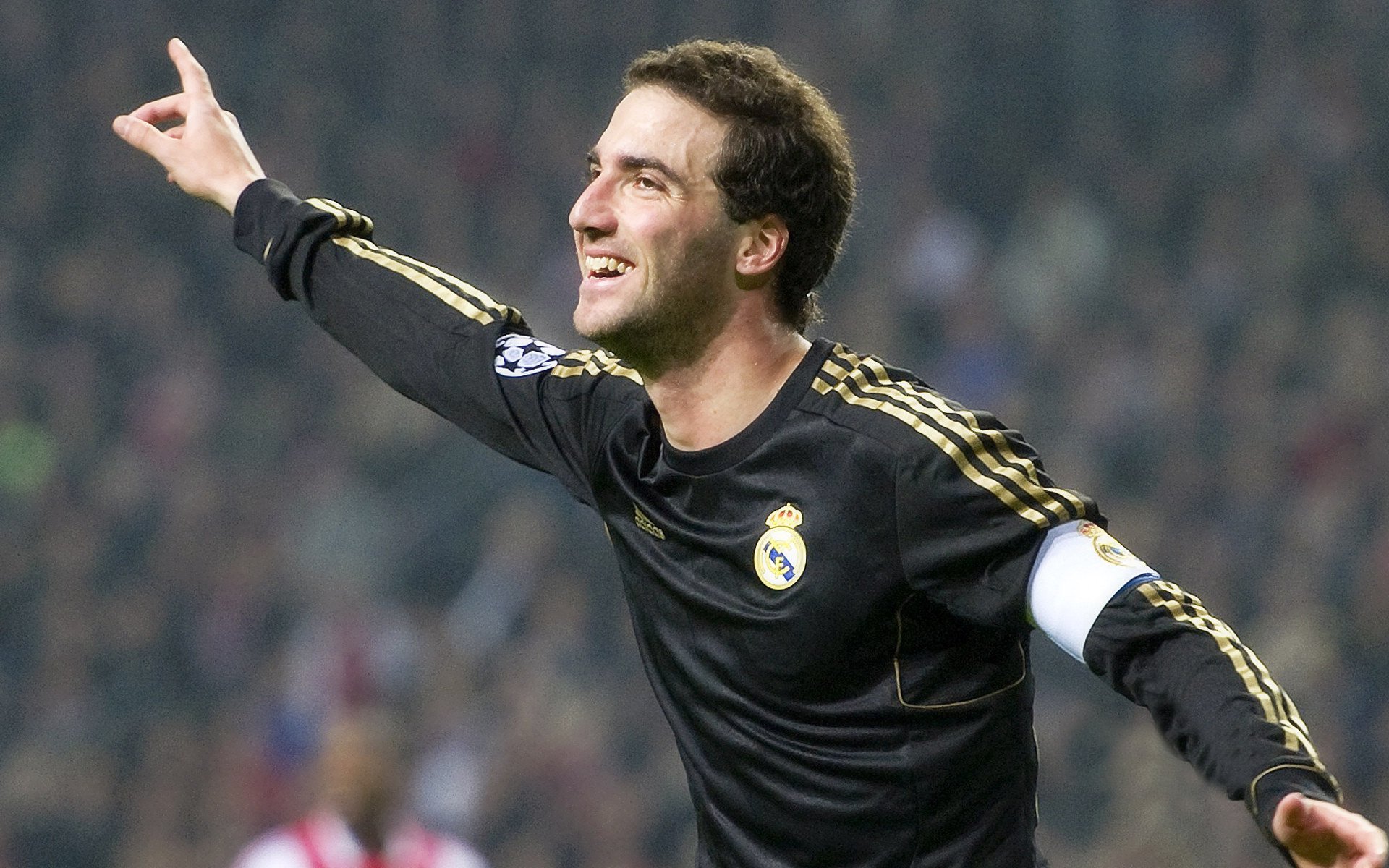 JIUYOU.COM-校园体育文化节融合运动与艺术元素，校园体育艺术节及运动会